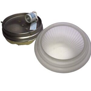 Ceiling Light Fixture Flushmount Flush Mount Round Circular GLobe Lamp Metal 6"